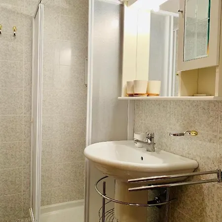 Residence Teatri Desenzano - Gardacase Net * Desenzano del Garda