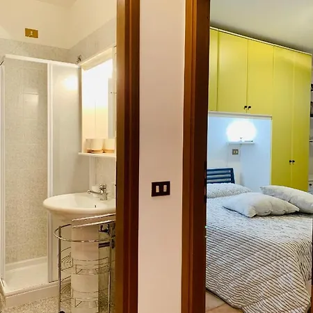 Residence Teatri Desenzano - Gardacase Net * Desenzano del Garda