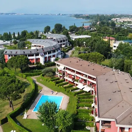 Apartment Residence Teatri Desenzano - Gardacase Net *